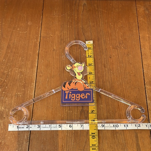 Vintage Hangers, Disney Winnie, Tigger, Piglet, kids Hangers - Picture 7 of 9